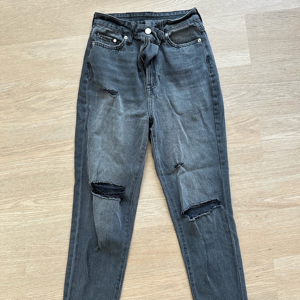 H&M Women's Distressed Mom Jeans Charcoal